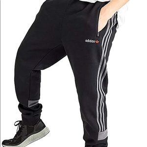 Adidas Linear pants 2.0